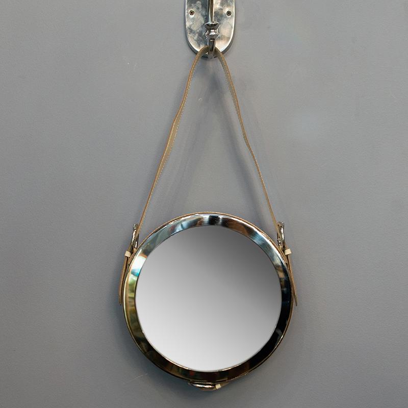 Зеркало настенное из латуни с кожаным ремешком HazenKamp