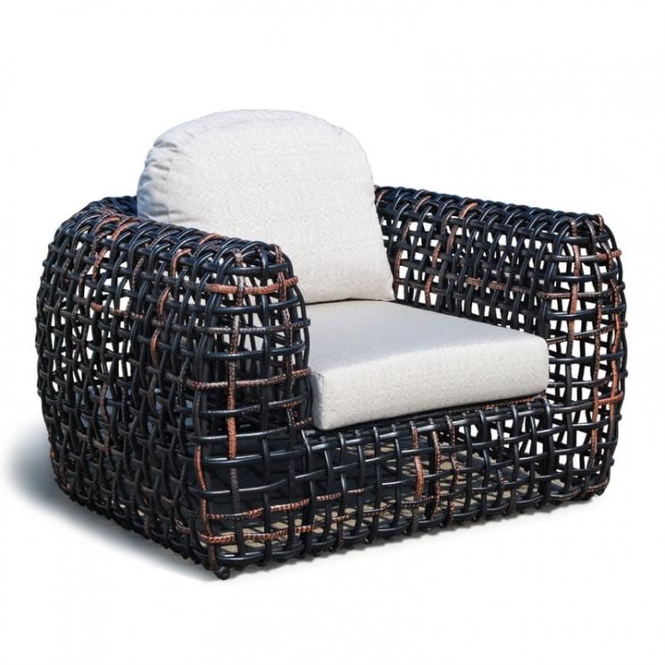 Комфортное кресло с плетеной основой из темного техноротанга Dynasty Skyline Design - фото