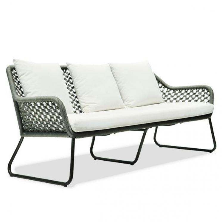 Трехместный диван на металлическом каркасе с узорным плетением Moma Skyline Design - фото