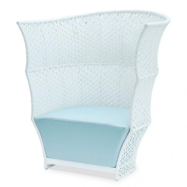 Белое балконное кресло с высокой узорной спинкой из плетеного ротанга Nasa Skyline Design - фото