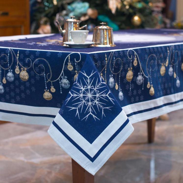 Синяя скатерть из коллекции новогоднего гобелена "Северное сияние" Emilia Arredamento - фото
