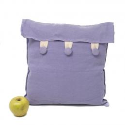 Подушка с фиолетовой наволочкой Busatti