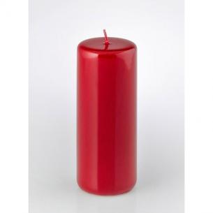 Высокая новогодняя свеча ярко-красного цвета