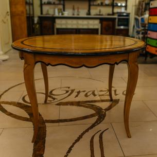 Раздвижной обеденный стол из натурального массива французской вишни Luis XV