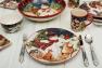 Набор из 4-х обеденных тарелок с праздничным рисунком "Рождество со снеговиком" Certified International  - фото