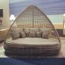 Бежевый лаунж-диван с мягким матрасом и навесом из искусственного ротанга Shade BETA Skyline Design  - фото