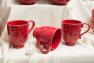 Новогодняя чашка из красной керамики с рельефными элементами "Снежинки" Bordallo  - фото