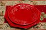 Красная десертная тарелка с новогодним рельефным рисунком "Зима" Bordallo  - фото