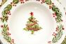 Новогодняя суповая тарелка белого цвета с объемным декором из венка и елки "Рождество" Bordallo  - фото