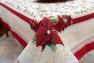 Торжественная гобеленовая скатерть "Рождественские ягоды" Villa Grazia Premium  - фото