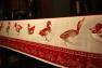 Бежевая гобеленовая скатерть с красной каймой и изображением птиц "Уточки" Emilia Arredamento  - фото