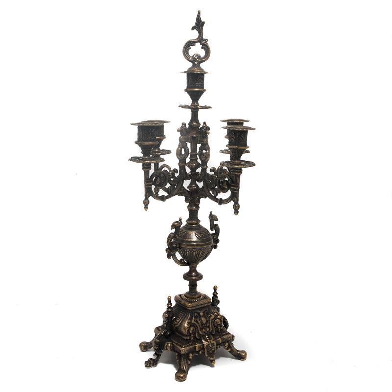 Розкішний канделябр на 4 свічки у стилі бароко із зістареної латуні