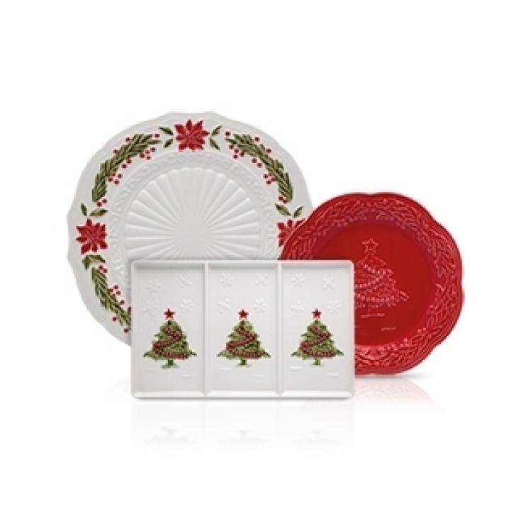 Посуд із опуклими малюнками ялинок та різдвяних вінків Bordallo - фото