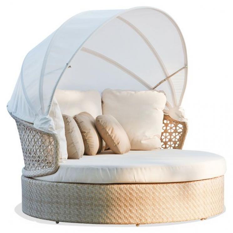 Круглий диван-ліжко з плетеного ротанга з текстильним навісом Journey Skyline Design - фото