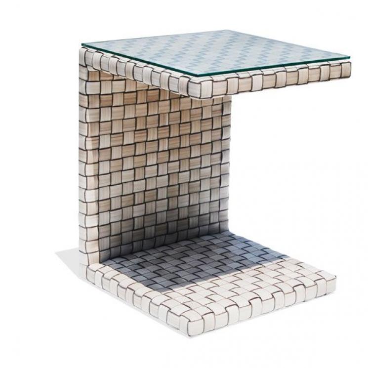 Плетений приставний столик до шезлонгу із скляною стільницею Martin Skyline Design - фото