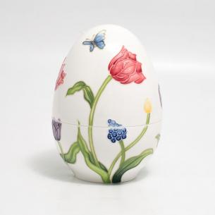 Керамічна скринька у формі великого яйця з рельєфним квітковим декором