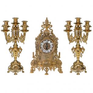 Набір з годинника та 2-х канделябрів кольору античне золото.