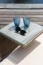 Плетений приставний столик до шезлонгу зі штучного ротангу Journey Skyline Design  - фото