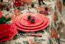 Червона десертна тарілка із новорічним рельєфним малюнком "Зима" Bordallo  - фото