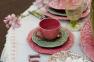 Рожева тарілка з товстої кераміки з рельєфним декором "Артишок та птах" Bordallo  - фото
