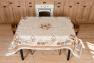 Новорічна скатертина з водовідштовхувального гобелену з люрексом "Золота пуансеттія" Villa Grazia Premium  - фото