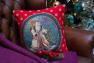 Декоративна наволочка "Дід Мороз з мішком подарунків" Emilia Arredamento  - фото