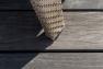 Бежевий шезлонг із плетеного ротанга з м'яким матрацом для відпочинку на терасі Journey Skyline Design  - фото