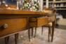 Солідний письмовий стіл Mocape для респектабельного кабінету в класичному стилі  - фото
