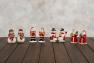 Набір ємностей для солі та перцю – керамічні фігурки Санти "Різдвяна хижка" Certified International  - фото
