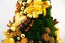 Велика штучна ялинка із золотистим декором, в округлій підставці Villa Grazia  - фото