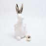 Велика статуетка кролика з Великоднем золоченим яйцем Golden shine HOFF Interieur  - фото