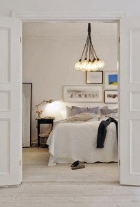 white-bedroom-with-lighting